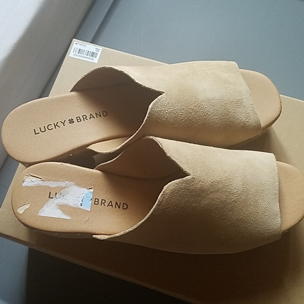Womens shoes size 7
